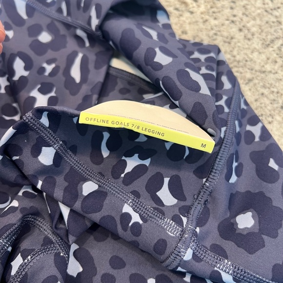 NEW Aerie Offline Goals 7/8 Leggings Medium - Picture 4 of 5
